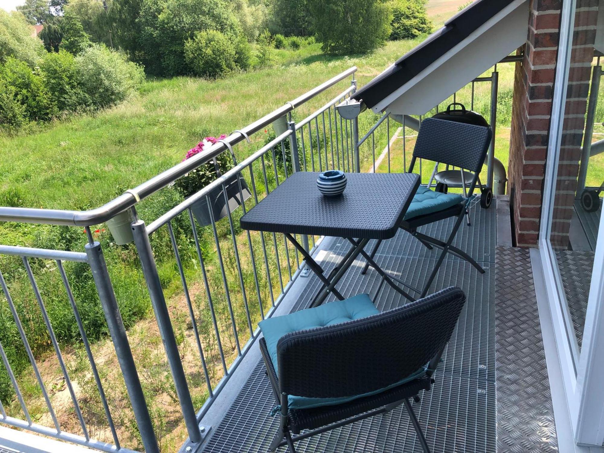 Auszeit Im Gruenen Lägenhet Hopsten Exteriör bild